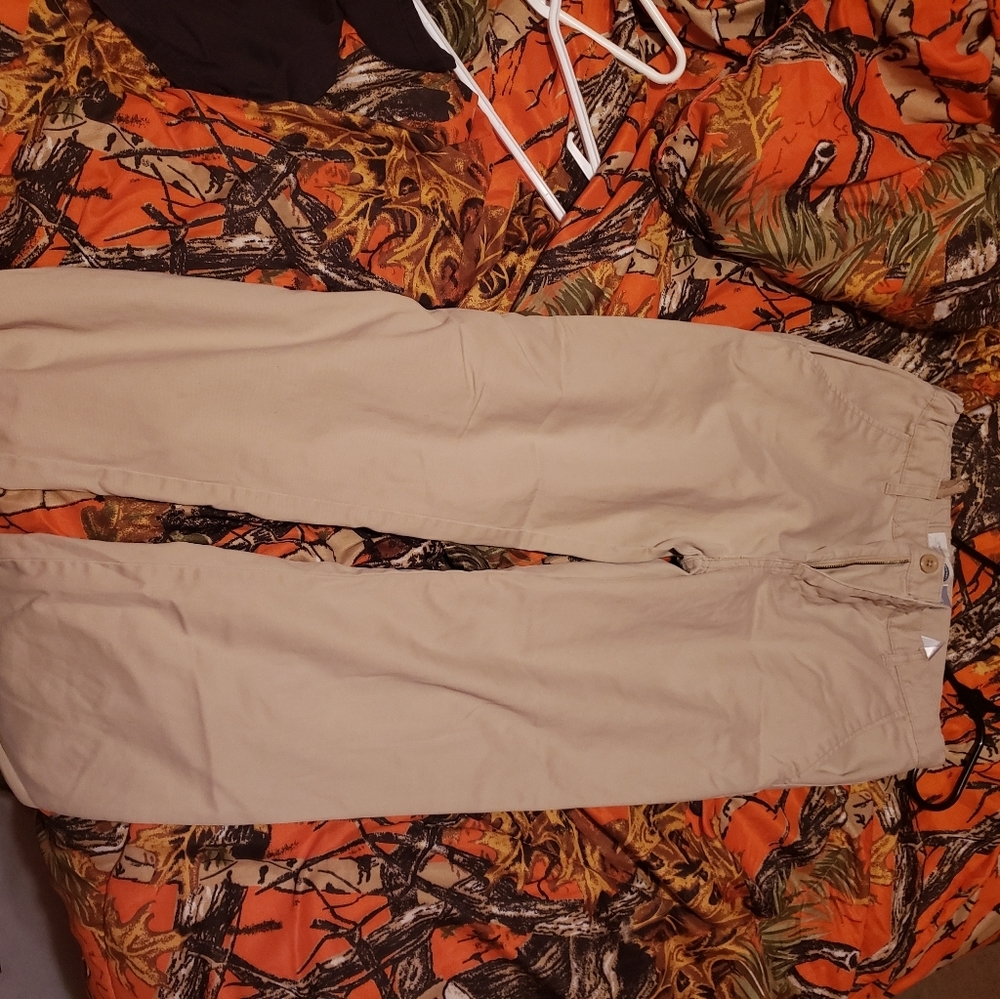 Kakhi pant